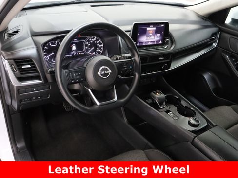 Used 2024 Nissan Rogue SV image 13