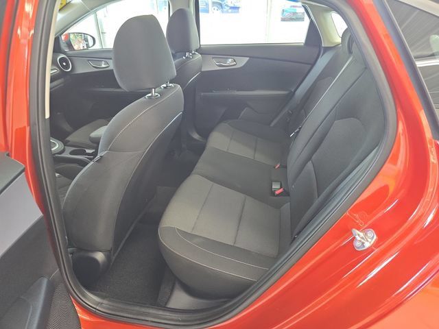 Certified 2024 Kia Forte LXS w/ LXS Technology Package FWD image 10