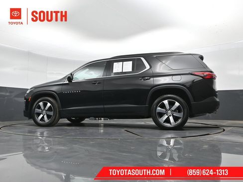 Used 2023 Chevrolet Traverse LT w/ LT Premium Package AWD/4WD image 45