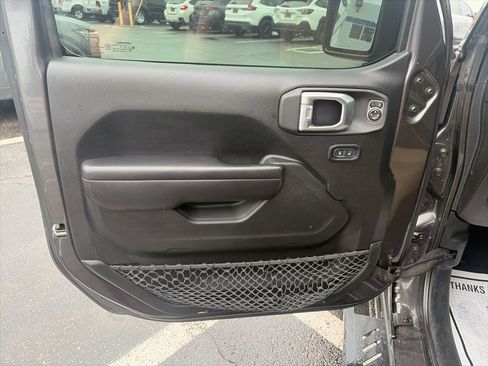 Used 2021 Jeep Gladiator Sport AWD/4WD image 13