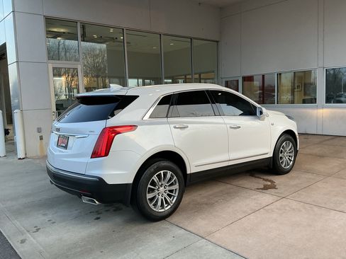 Used 2018 Cadillac XT5 Luxury w/ Driver Awareness Package image 22