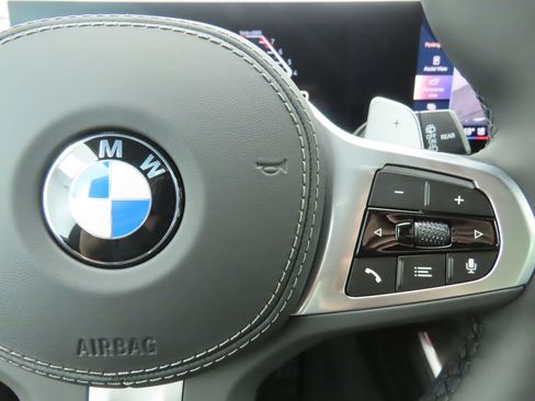 New 2026 BMW X5 xDrive40i w/ Executive Package image 12