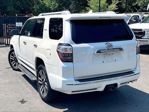 Used 2018 Toyota 4Runner Limited AWD/4WD image 6