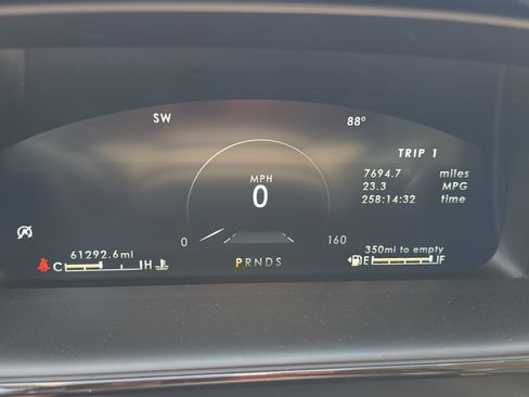 Used 2022 Lincoln Nautilus FWD w/ Premium Package image 14