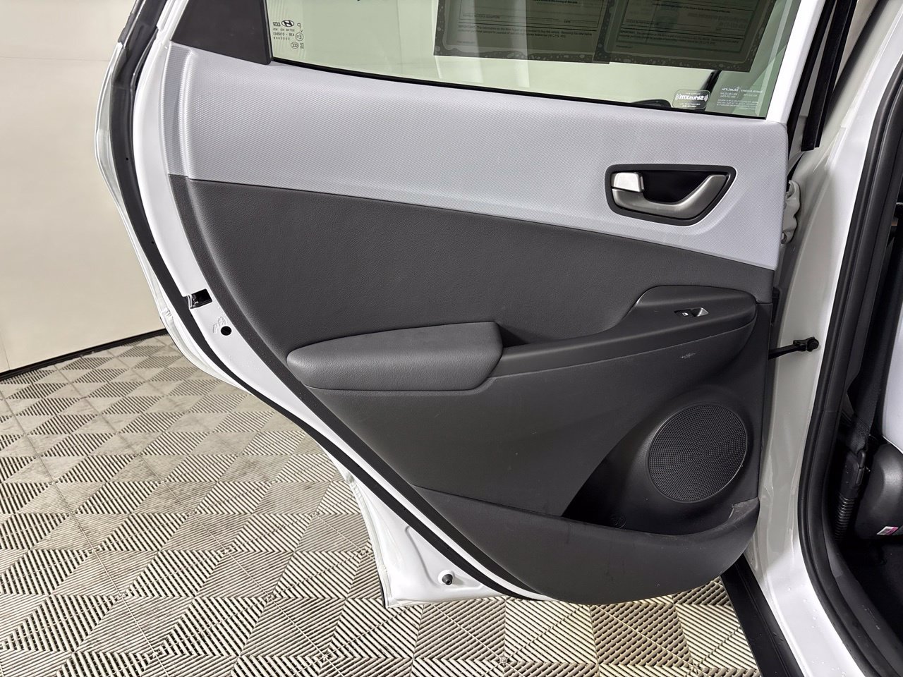 Used 2019 Hyundai Kona Ultimate FWD image 24