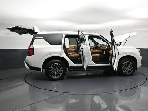 New 2026 Nissan Armada SL w/ Captain's Chari Seat Package AWD/4WD image 37