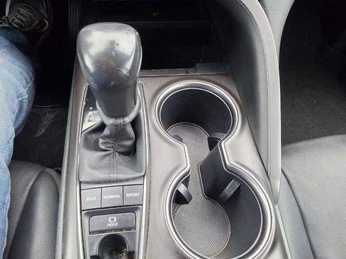 Used 2024 Toyota Camry XSE FWD image 17