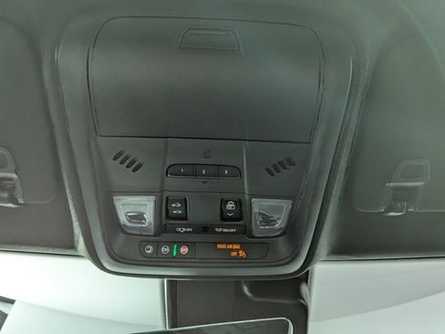 Certified 2022 Cadillac XT4 Premium Luxury w/ Enhanced Visibility Package image 28