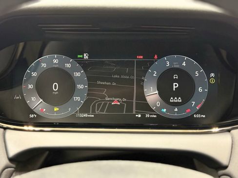 Used 2025 Land Rover Range Rover Evoque S image 22