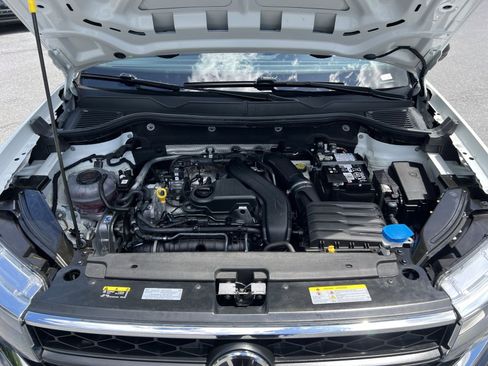 Used 2024 Volkswagen Taos S FWD image 25