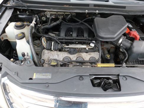 Used 2009 Ford Edge SEL image 16