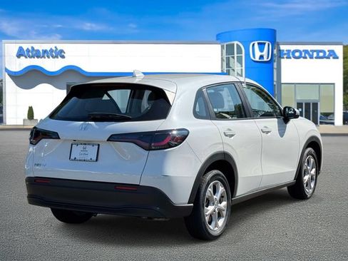 Certified 2024 Honda HR-V LX image 5
