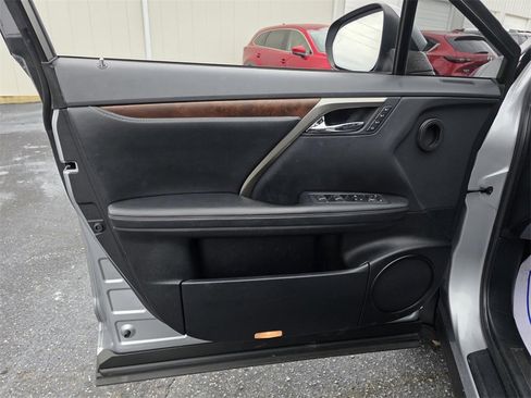 Used 2022 Lexus RX 350L FWD w/ Premium Package image 12