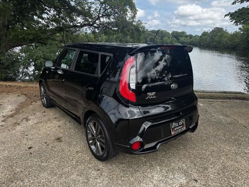 Used 2016 Kia Soul + w/ Tarmac Special Edition FWD image 9