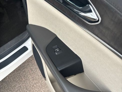 Used 2019 Lincoln Nautilus Reserve AWD/4WD image 29