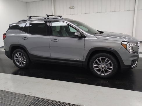 Used 2023 GMC Terrain SLT w/ Tech Package AWD/4WD image 11