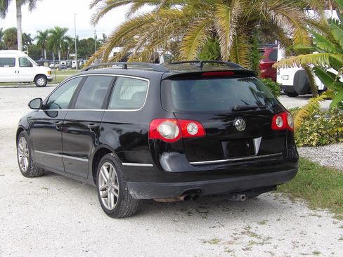 Used 2008 Volkswagen Passat Lux image 5
