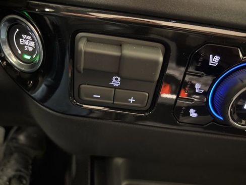 New 2026 Chevrolet Silverado 2500 ZR2 AWD/4WD image 35