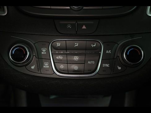 Used 2024 Chevrolet Malibu LT FWD image 25
