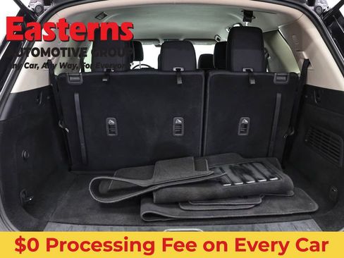 Used 2022 Nissan Pathfinder SV AWD/4WD image 9