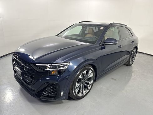 Certified 2025 Audi Q8 Prestige AWD/4WD image 25