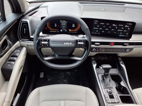 New 2026 Kia Sorento EX AWD/4WD image 6