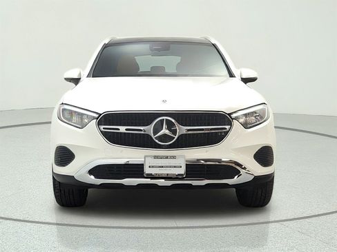 Certified 2025 Mercedes-Benz GLC 350e 4MATIC image 2