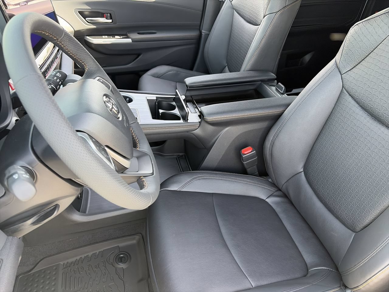 New 2026 Toyota Sienna XLE Woodland Edition AWD/4WD image 18