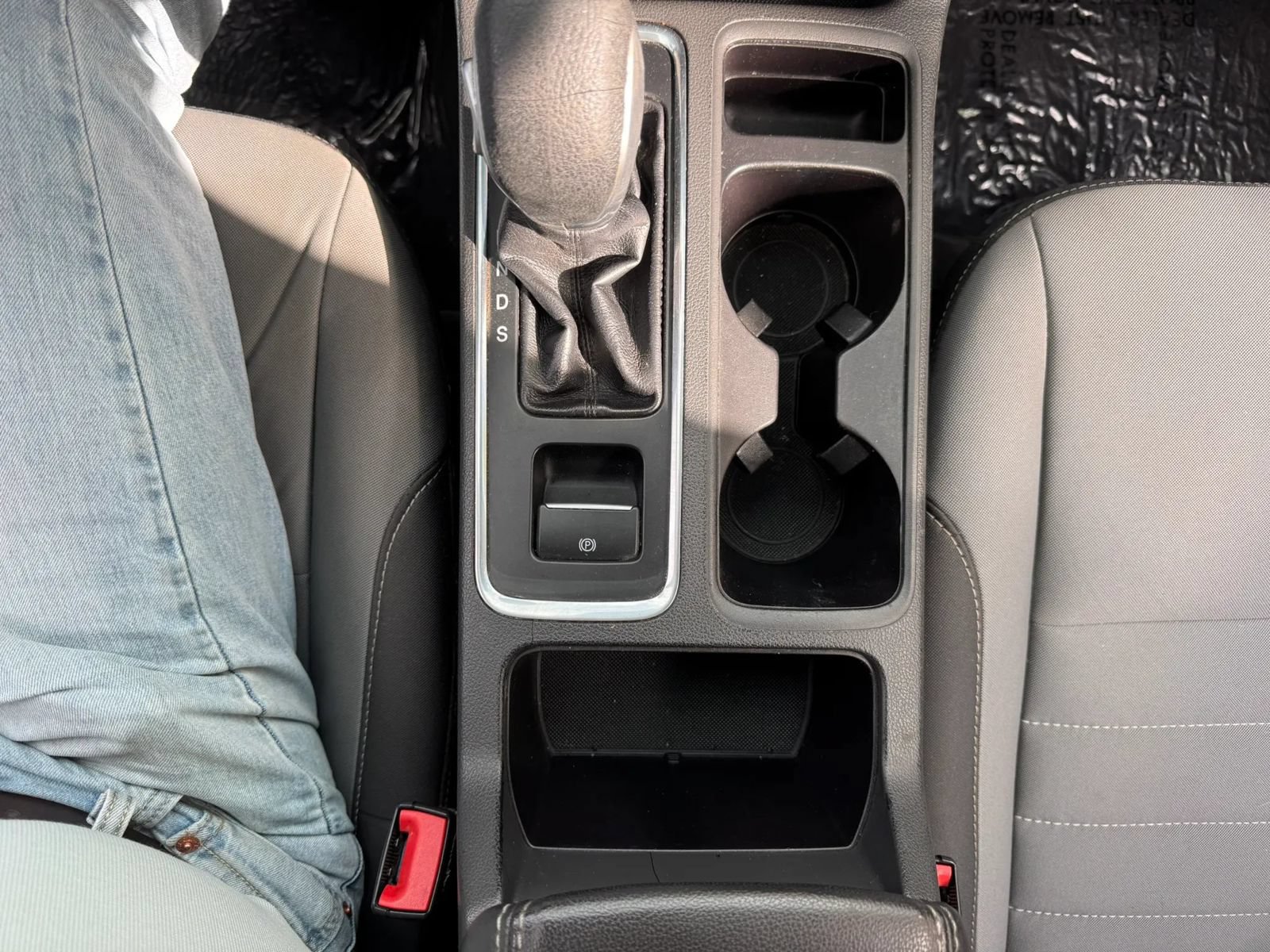 Used 2017 Ford Escape S FWD image 22
