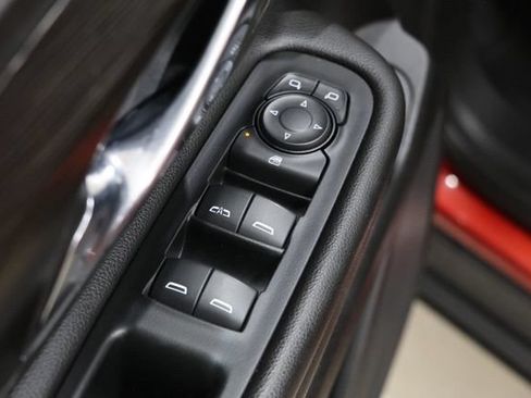 Used 2023 GMC Terrain SLE w/ Driver Convenience Package FWD image 17