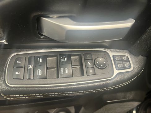 Used 2024 RAM 2500 Big Horn w/ Sport Appearance Package image 36