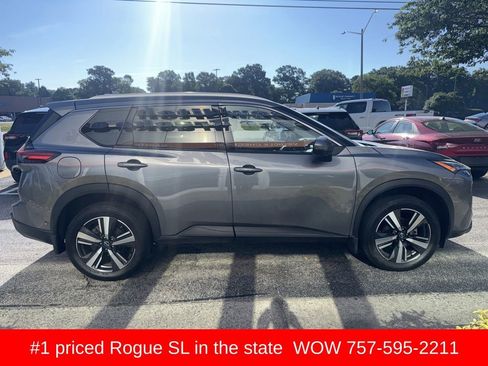 Used 2025 Nissan Rogue SL w/ SL Premium Package AWD/4WD image 7