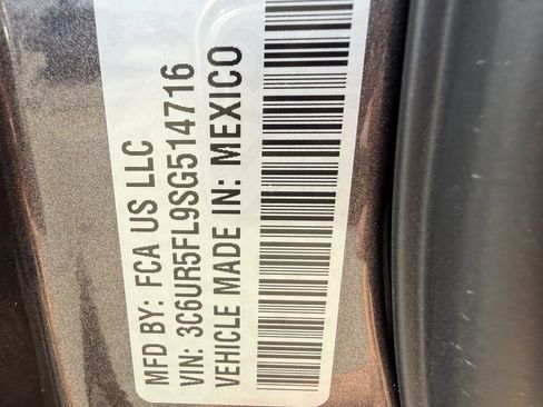 Used 2025 RAM 2500 Laramie image 34