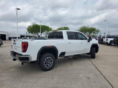 New 2026 GMC Sierra 3500 SLE w/ SLE Value Package image 7