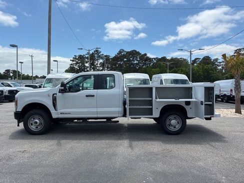 New 2026 Ford F350 XL AWD/4WD image 13