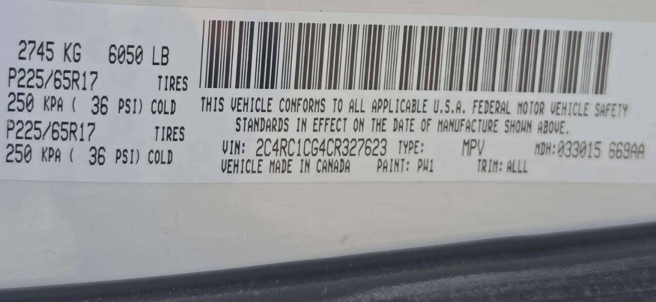 Used 2012 Chrysler Town & Country Touring-L w/ Entertainment Group #2 FWD image 12
