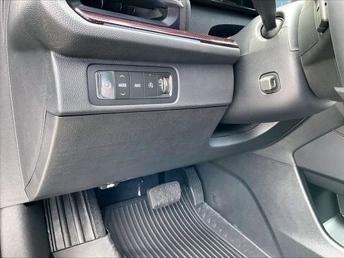 New 2026 Chevrolet Traverse RS w/ LPO, Floor Liner Package AWD/4WD image 32