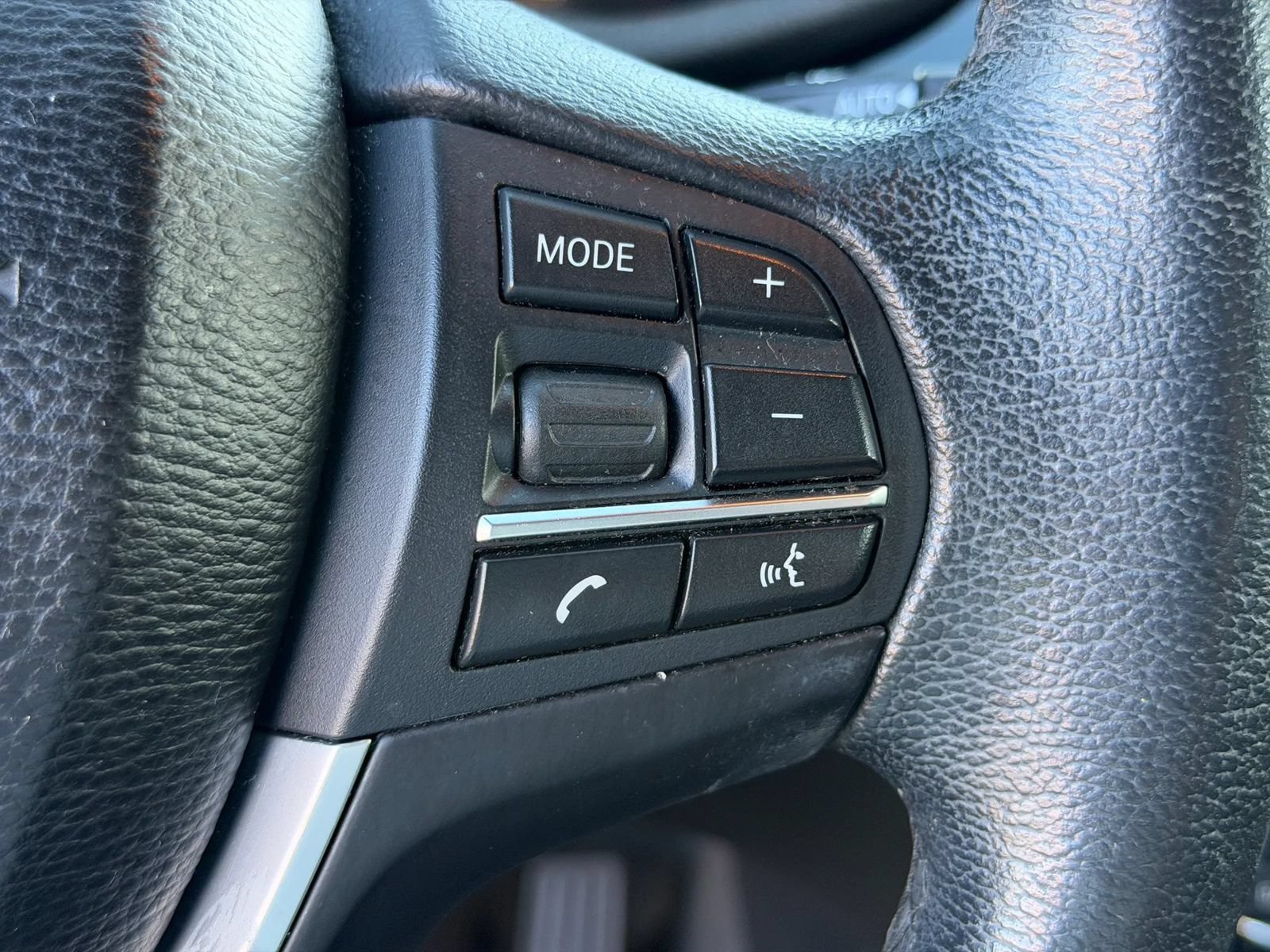 Used 2017 BMW X3 sDrive28i RWD image 40