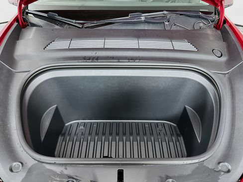 Used 2021 Tesla Model Y Long Range image 33