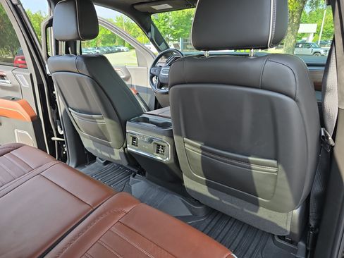 Used 2024 GMC Sierra 1500 Denali Ultimate AWD/4WD image 11