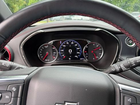 Used 2023 Chevrolet Blazer RS w/ Driver Confidence II Package FWD image 16