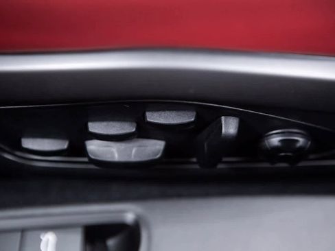 Certified 2024 Porsche 911 Carrera 4 image 17