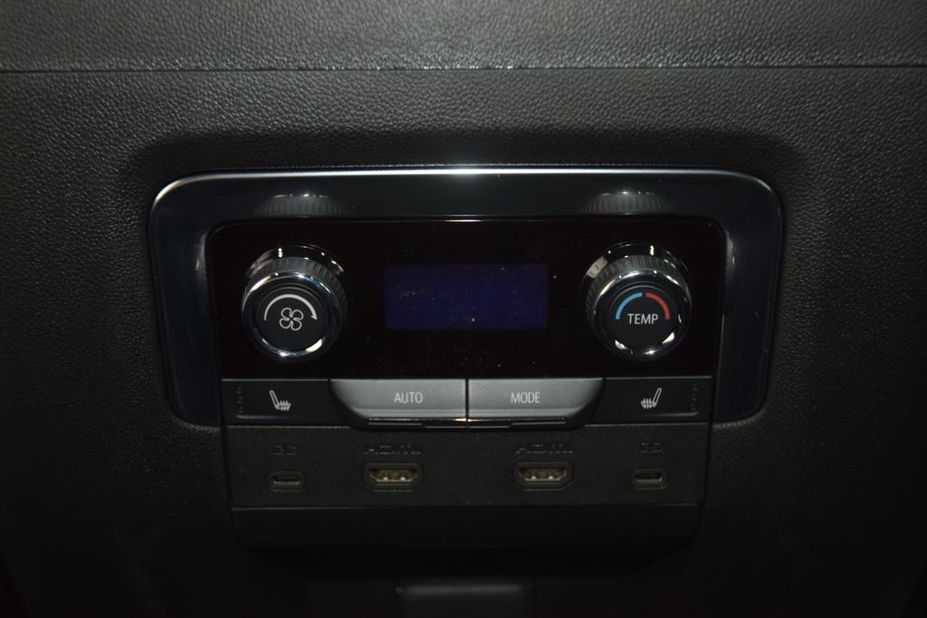 New 2026 Chevrolet Tahoe High Country AWD/4WD image 45