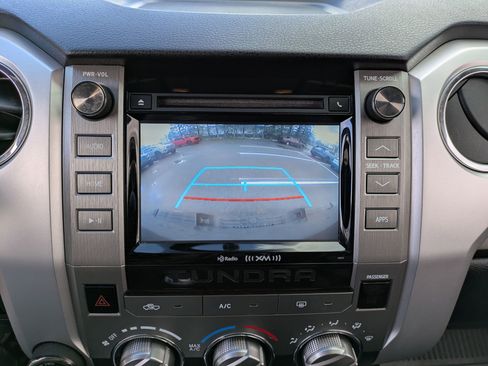 Used 2017 Toyota Tundra SR5 image 12