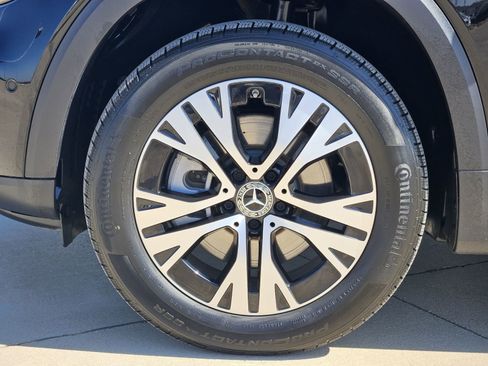 Used 2025 Mercedes-Benz GLB 250 4MATIC image 14