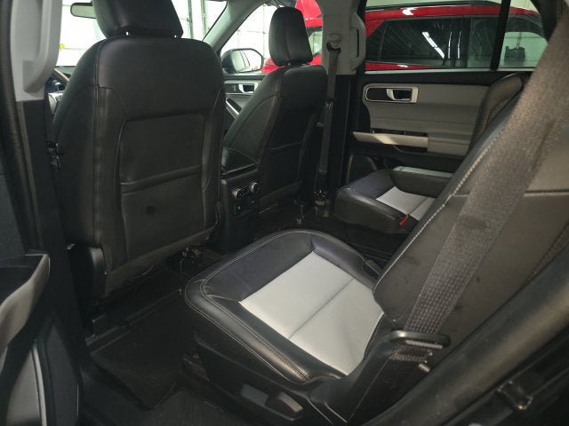 Certified 2023 Ford Explorer XLT w/ Equipment Group 202A AWD/4WD image 13