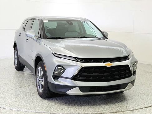 Used 2023 Chevrolet Blazer LT w/ Driver Confidence Package image 2