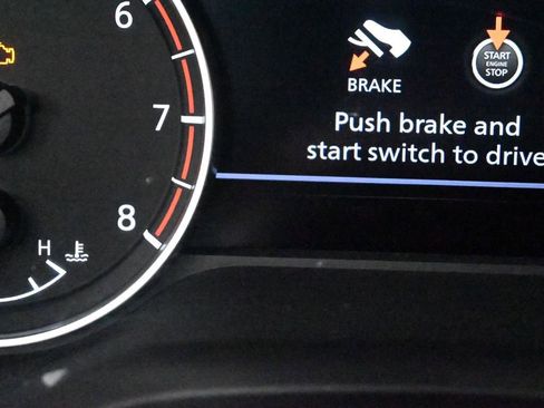 Used 2024 Nissan Rogue S image 36