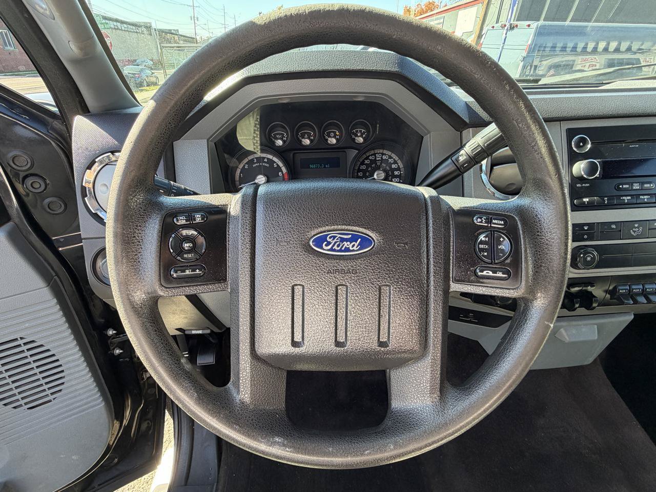 Used 2014 Ford F250 XLT w/ XLT Interior Package AWD/4WD image 29
