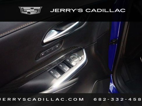 Certified 2022 Cadillac XT4 Sport w/ Comfort Package FWD image 17